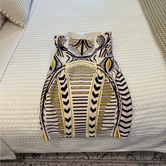 Geometric Patterned Dress - Picture 2 of 3